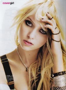 Elle_Taylor Momsen_1209_05_150dpi